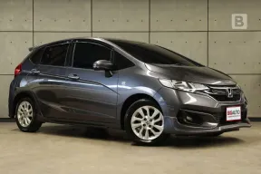 2018 Honda Jazz 1.5 V+ i-VTEC Hatchback AT ชุดแต่งรอบคัน ไมล์แท้ มือเเรกจากป้ายเเดง P3776