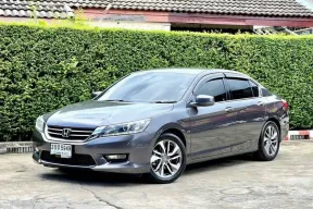 ขาย รถมือสอง 2015 Honda ACCORD 2.0 รถเก๋ง 4 ประตู 