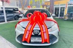 2017 Toyota VIOS 1.5 J ประหยัดน้ำมัน ติดแก็สLPG ฟรีดาวน์ รถเก๋ง 4 ประตู 