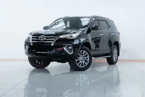 2A752 Toyota Fortuner 2.4 V SUV 2018