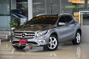 Mercedes-Benz GLA-Class 1.6 GLA200 ปี 2019 ไมล์แท้5*,***โล รถบ้านมือเดียว สวยเดิมทั้งคัน ฟรีดาวน์