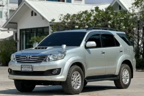 ขาย รถมือสอง 2014 Toyota Fortuner 3.0 V SUV 