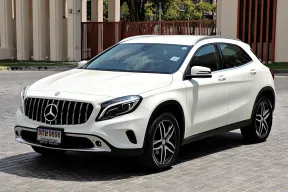 2017 Mercedes-Benz GLA200 1.6 W156 Urban  SUV 