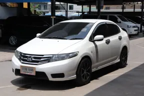 2012 Honda CITY 1.5 i-VTEC รถเก๋ง 4 ประตู 