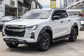 2023  Isuzu Dmax Cab4 3.0M Vcross 4WD A/T รถสวยสภาพป้ายแดง สภาพใหม่กริป