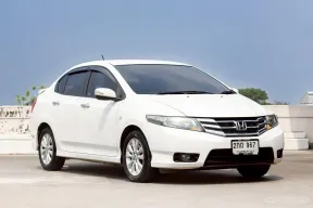 2013 Honda CITY 1.5 i-VTEC รถเก๋ง 4 ประตู 