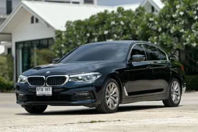 2019 BMW 5 Series 2.0 530e รถเก๋ง 4 ประตู 