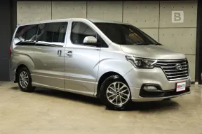 2019 Hyundai H-1 2.5 Elite AT ไมล์แท้ รถมือเเรกจากป้ายเเดง Model Big Minorchange B1479
