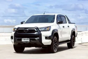 2022 Toyota Hilux Revo 2.4 Prerunner Rocco รถกระบะ 