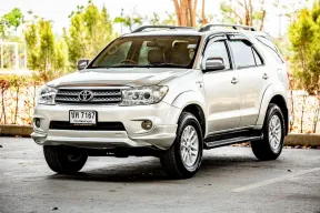 2005 Toyota Fortuner 2.7 V SUV 