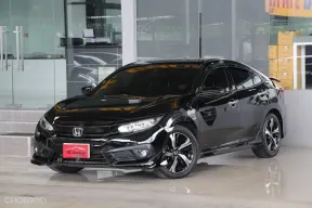  onda CIVIC 1.5 Turbo RS ปี 2018 รถบ้านมือเดียว ไมล์น้อยเข้าศูนย์ตลอด สวยเดิมทั้งคัน ออกรถ0บาท