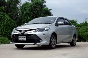 2020 Toyota VIOS 1.5 E รถเก๋ง 4 ประตู 
