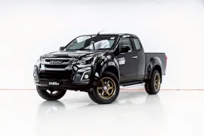 3A917 ISUZU D-MAX 1.9 L HI-LANDER SPACECAB MT 2016