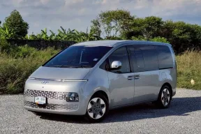 HYUNDAI STARIA 2.2 SEL (รุ่นท็อป) ปี 2022 มือแรก ใช้งานน้อย เซอร์วิสศูนย์ พึ่งเปลี่ยนน้ำมันเครื่อง