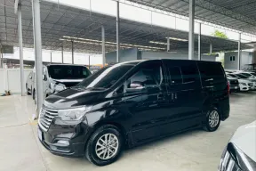 HYUNDAI H1 2.5 DELUXE ปี 2019 รถสวย มือแรกออกห้าง ไมล์น้อย TOP สุด พร้อมใช้ รับประกันตัวถังสวย
