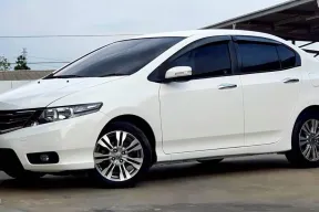 2013 Honda CITY 1.5 i-VTEC รถเก๋ง 4 ประตู 