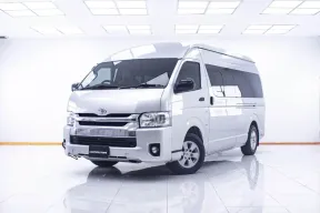 1D552 TOYOTA COMMUTER 3.0 D4D MT 2015