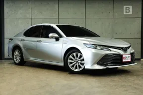 2019 Toyota CAMRY 2.5 Hybrid Premium Sedan AT ไมล์แท้ รถมือเเรกจากป้ายเเดง B4306