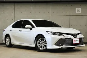 2020 Toyota CAMRY 2.0 G Sedan AT ไมล์เเท้ 8 หมื่น สีขาวยอดนิยม ประวัติดีเข้าเช็กศูนย์ทุกระยะ  B6198