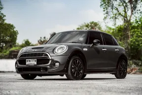 New !! Mini Cooper 2.0 Cooper S ปี 2014  ไมล์นางฟ้า 75,000 กม.เท่านั้น สภาพสวยมาก