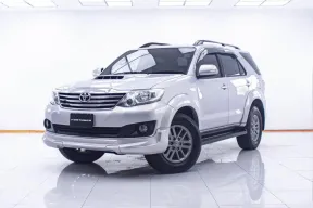 1D580 TOYOTA FORTUNER 3.0 V 2WD 50TH AT 2012