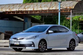 2017 Toyota Corolla Altis AT 1.8 ตัว S Sport  รถเก๋ง 4 ประตู 