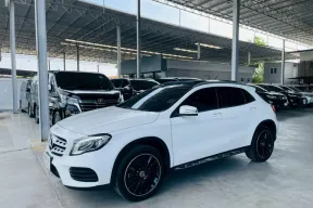 MERCEDES-BENZ GLA250 2.0 AMG Dynamic 2020 รถสวย สภาพพร้อมใช้ ไมล์น้อย 3 หมื่นโล TOP รับประกันตัวถัง