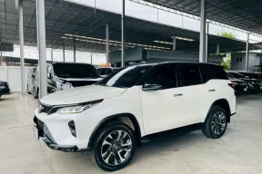 TOYOTA FORTUNER 2.4 LEGENDER 2022 รถสวย มือแรกออกห้าง สภาพใหม่ ไมล์น้อย 5 หมื่น รับประกันตัวถังสวย