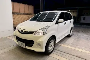 Toyota Avanza 1.5 ปี 2012 สีขาว สภาพดี ไมล์น้อย