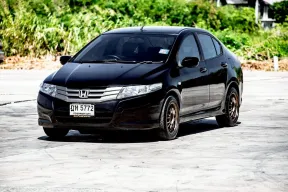 2010 Honda CITY 1.5 i-VTEC รถเก๋ง 4 ประตู 