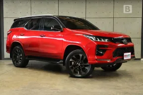 2022 Toyota FORTUNER 2.8 GR Sport 4WD SUV AT ไมล์แท้ 4 หมื่น (Black Top) Warranty5ปี 150,000KM B2060