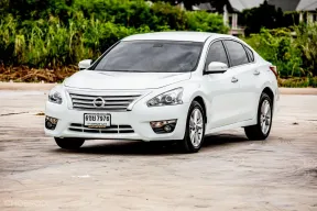 2015 Nissan TEANA 2.0 รถเก๋ง 4 ประตู 