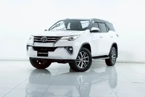 2B049 TOYOTA FORTUNER 2.4 V AT 2019