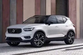 ราคา Volvo XC40 2025: ราคาและตารางผ่อน วอลโว่ เอ็กซ์ซี40 เดือนกันยายน 2568