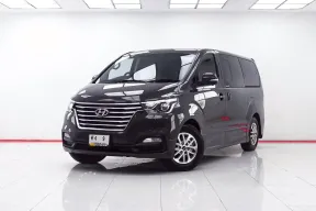 1E003 HYUNDAI H-1 2.5 ELITE AT 2020