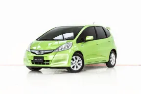 3B090 HONDA JAZZ 1.3 HYBRID AT 2013