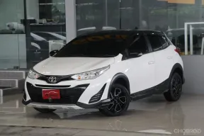 Toyota YARIS 1.2 Mid CROSS ปี 2020 รถบ้านมือเดียว ใช้น้อยเข้าศูนย์ตลอด สวยเดิมทั้งคัน ออกรถ0บาท