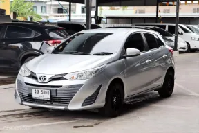 2020 Toyota YARIS 1.2 E รถเก๋ง 5 ประตู 