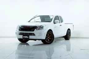 2B067 ISUZU D-MAX 1.9 S SPACECAB MT 2018