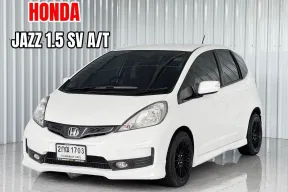  Honda JAZZ 1.5SV i-VTEC รถเก๋ง 5 ประตู รถสภาพดี มีวารันตี