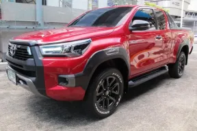 2023 TOYOTA REVO CAB 2.4 PRERUNNER ROCCO เกียร์AUTO สีแดง  วิ่งน้อย 10,489 กม รถสวยสภาพใหม่ ฟรีดาวน์