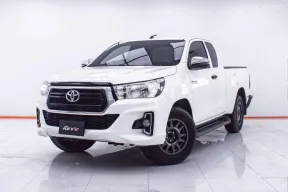 1E120 TOYOTA HILUX REVO 2.4 J PLUS EDITION CAB MT