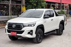 2019 Toyota Hilux Revo 2.4 Rocco Prerunner รถกระบะ ผ่อน 10,000/84 งวด
