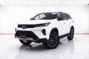 1E206 TOYOTA FORTUNER 2.8 LEGENDER BLACK TOP 2WD AT 2021