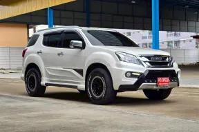 ISUZU MU-X 3.0 DVD NAVI สีขาว เกียร์ออโต้ ปี 2016