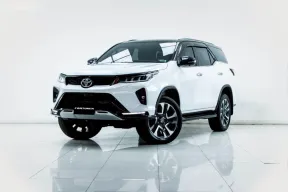 2B096 TOYOTA FORTUNER 2.4 LEGENDER 4WD AT 2020