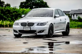 2004 BMW 5 Series 2.5 523i รถเก๋ง 4 ประตู 