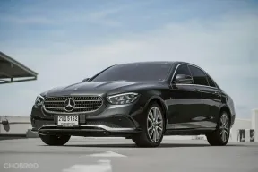 New !!  Benz E300e Avantgarde สีเทา ปี 2021  รถสภาพสวยมาก รถพร้อมใช้งานทันที รับประกันรถไม่มีชนหนัก