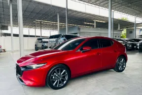 MAZDA3 2.0 SP SPORT 2021 รถสวย มือแรกออกห้าง สภาพพร้อมใช้ ไมล์น้อย 4 หมื่น TOP สุด รับประกันตัวถัง