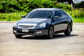 2003 Honda ACCORD 2.4 รถเก๋ง 4 ประตู 